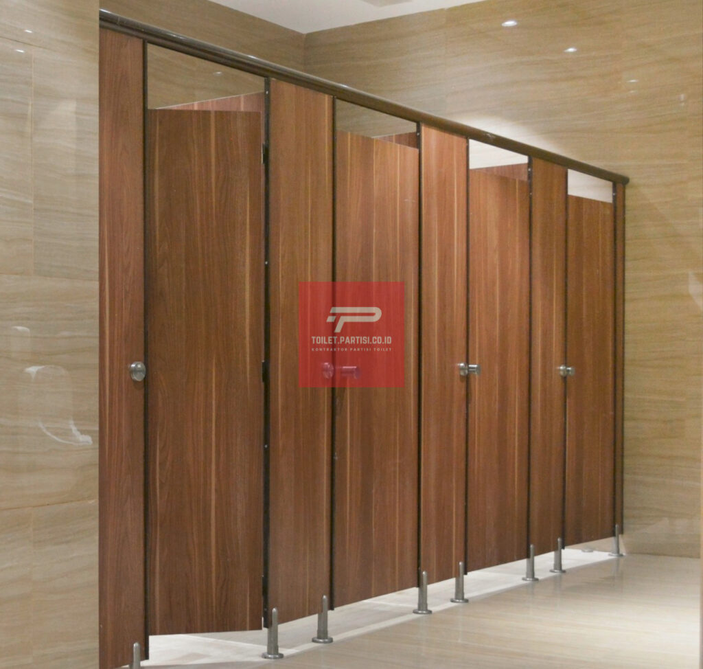 Kontraktor Partisi Toilet Phenolic Bukittinggi